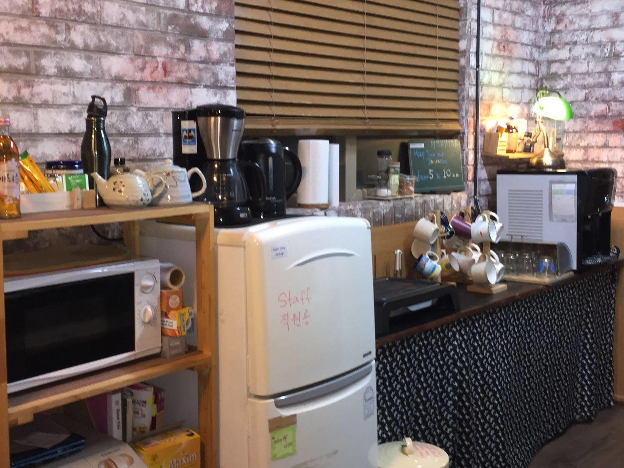 Backpackers In Jeju City Center 外观 照片