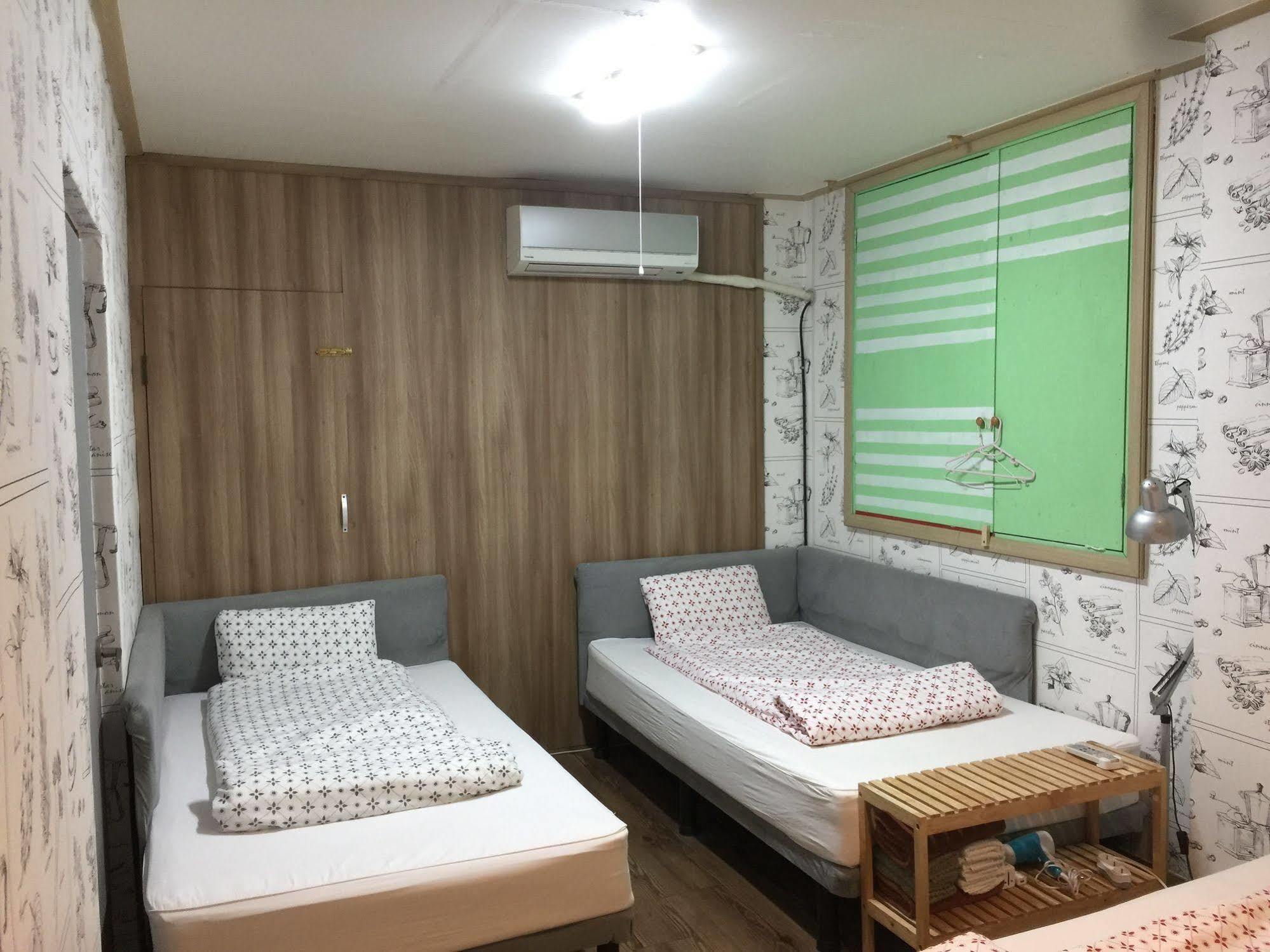 Backpackers In Jeju City Center 外观 照片