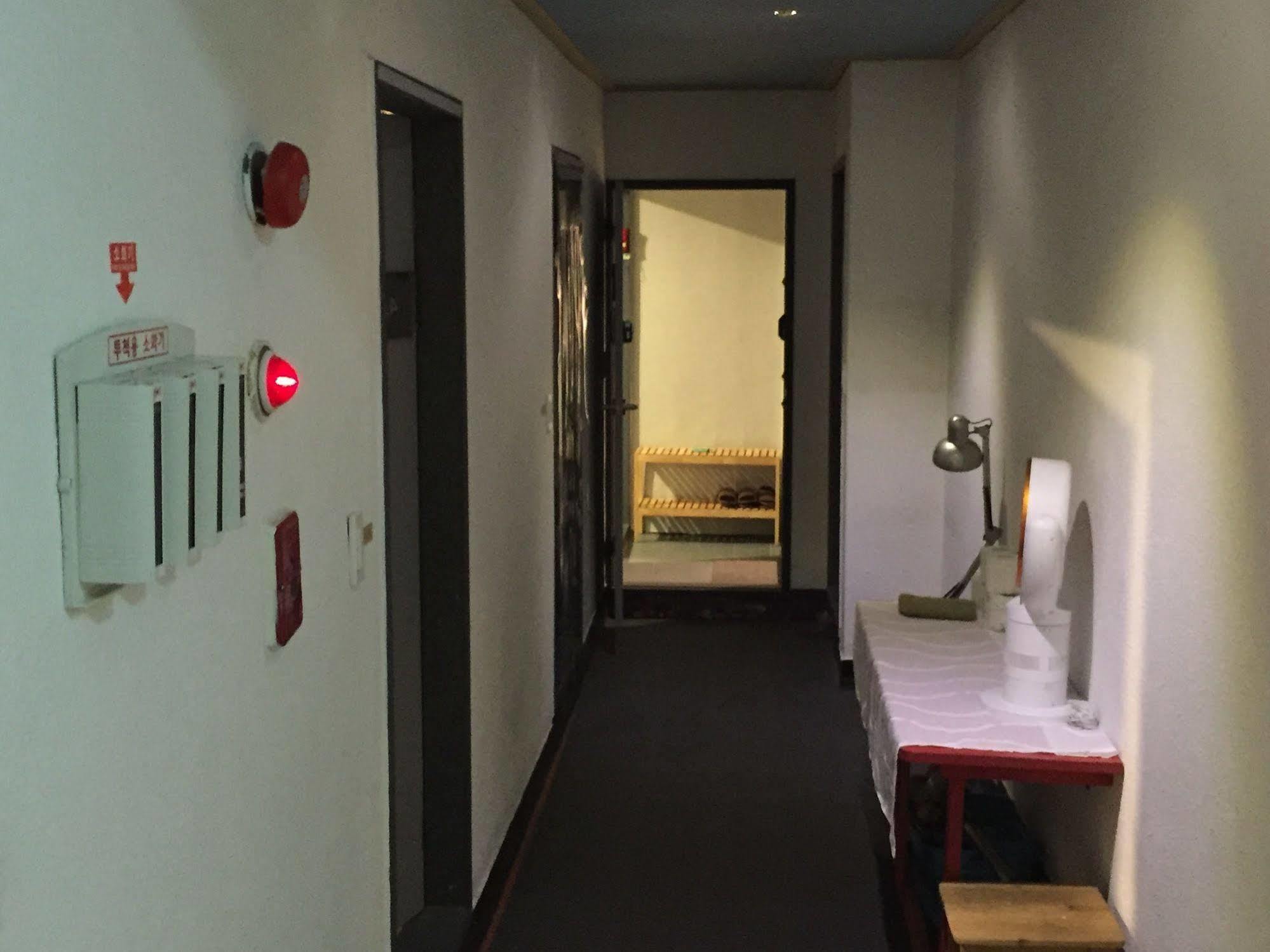 Backpackers In Jeju City Center 外观 照片